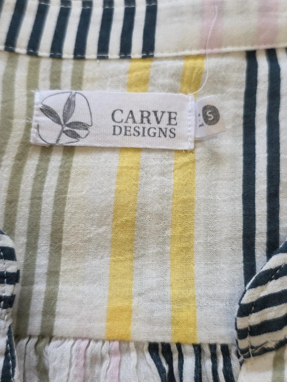 Carve Designs Ladies Dylan Gauze Shirt Relaxed Henley Blouse Size Small - Picture 7 of 13